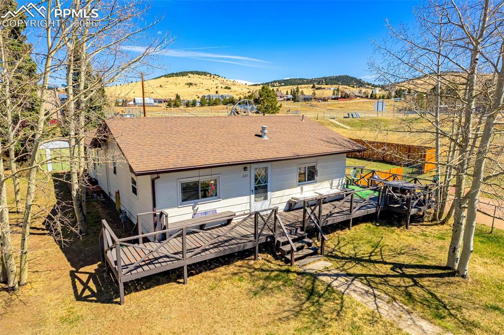 Image 30 of 30: Back of Structure