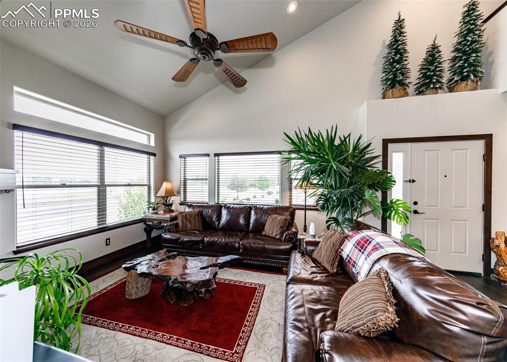 Image 9 of 50: Living Room