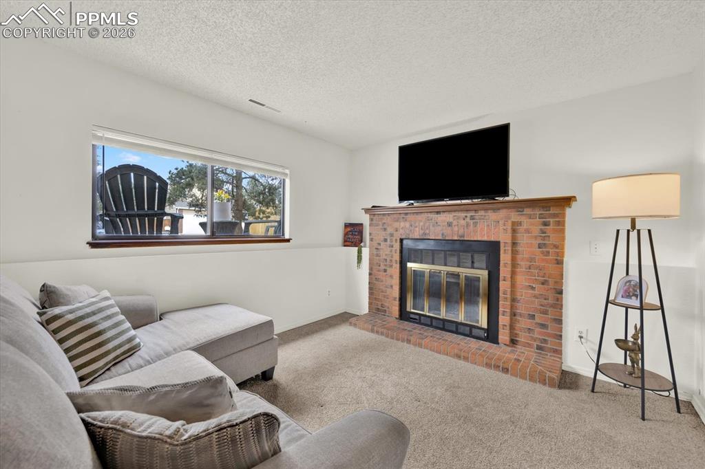 Image 20 of 48: Family Room