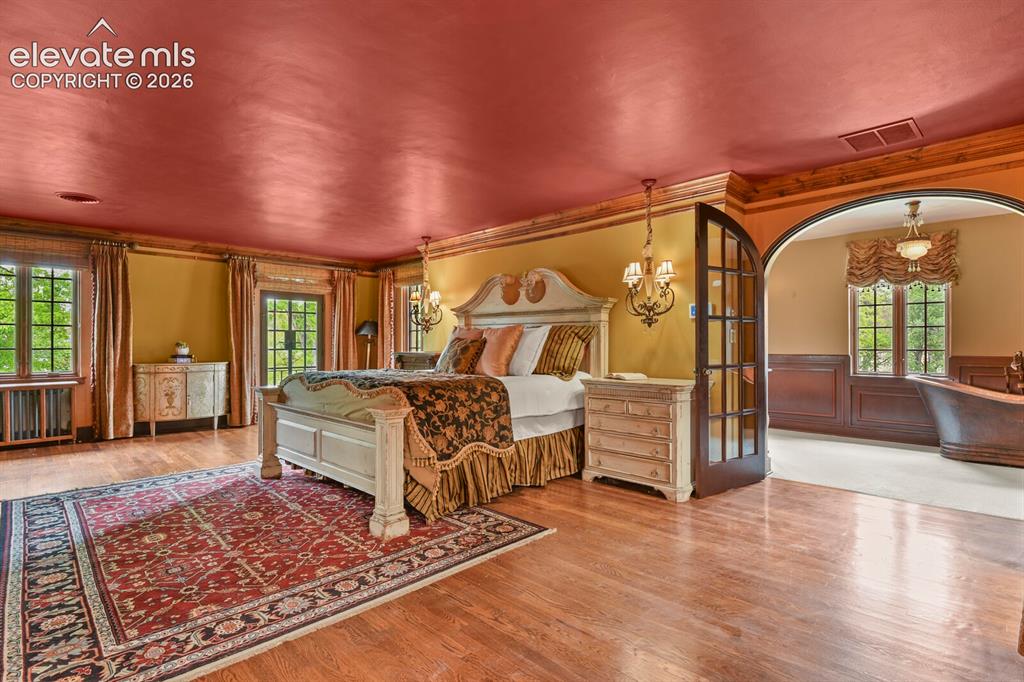 Image 31 of 50: Master Bedroom