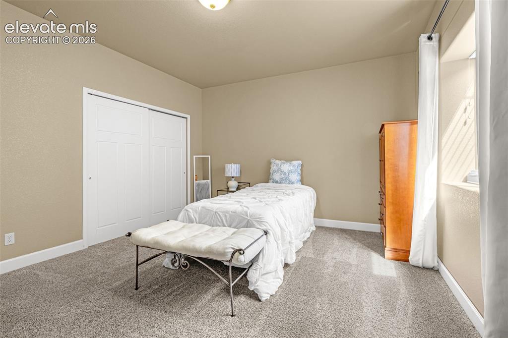Image 19 of 35: Bedroom