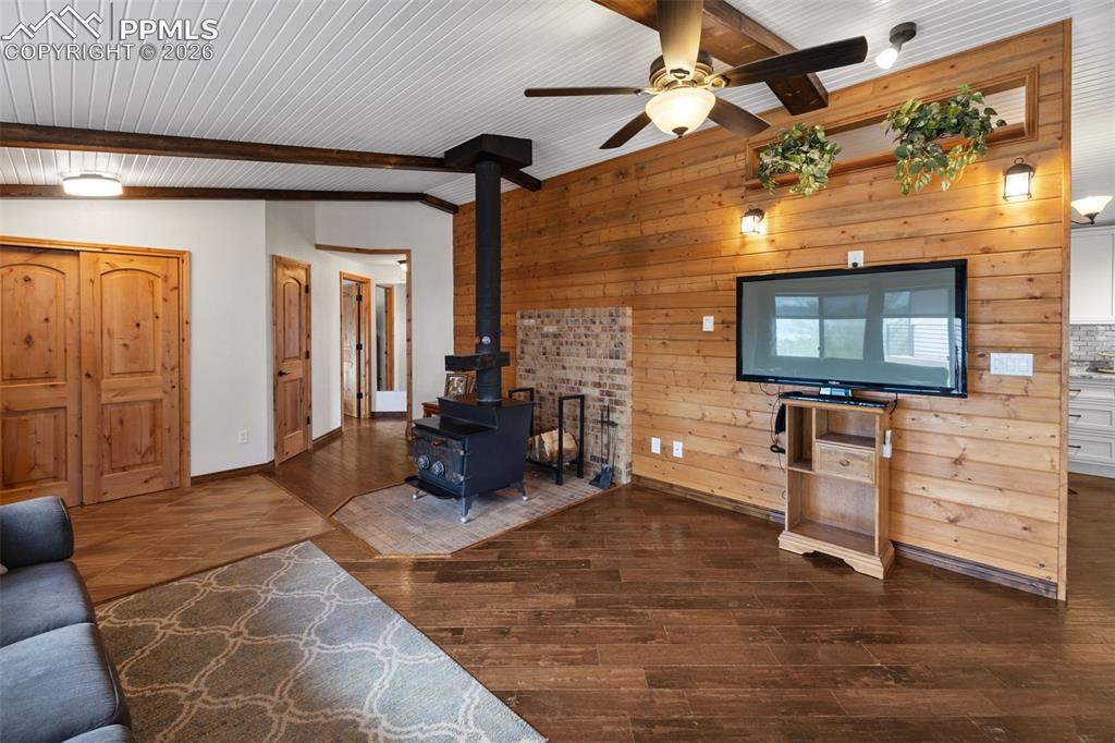 Image 10 of 48: Living Room