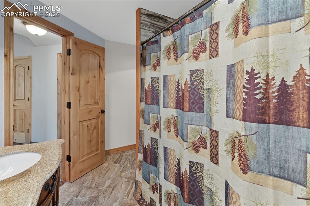 Image 23 of 48: Master Bathroom