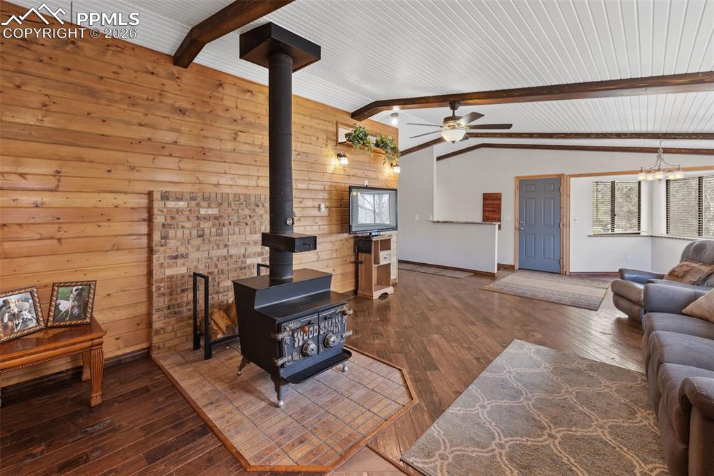 Image 8 of 48: Living Room