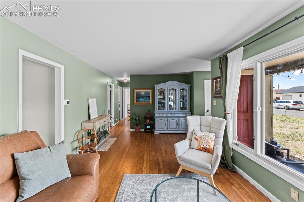 Image 10 of 43: Sitting Room