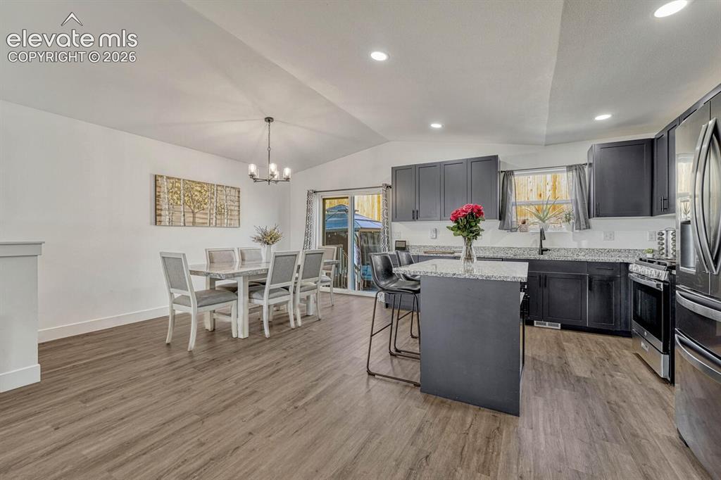 Image 11 of 44: Kitchen