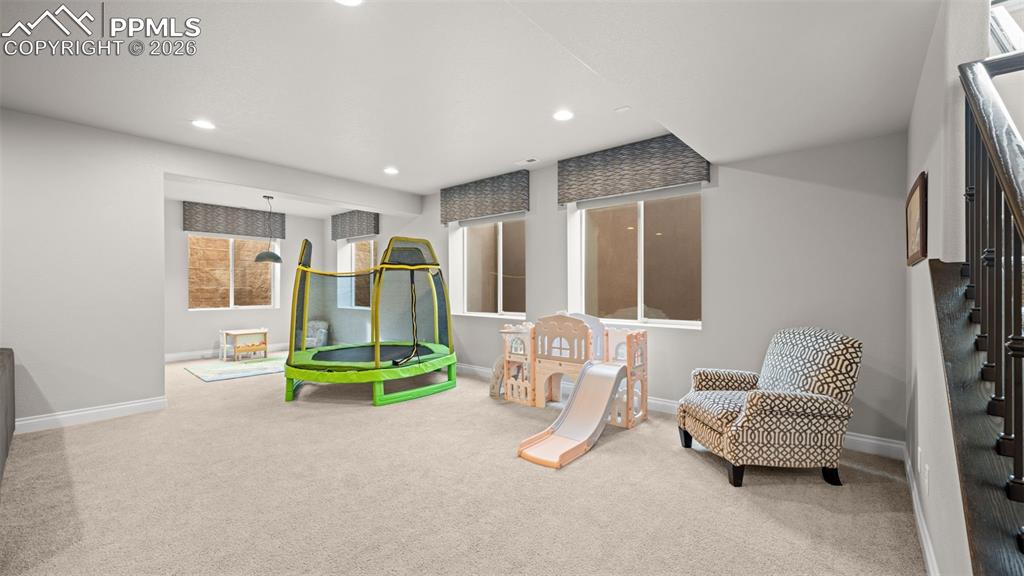 Image 27 of 46: Family Room