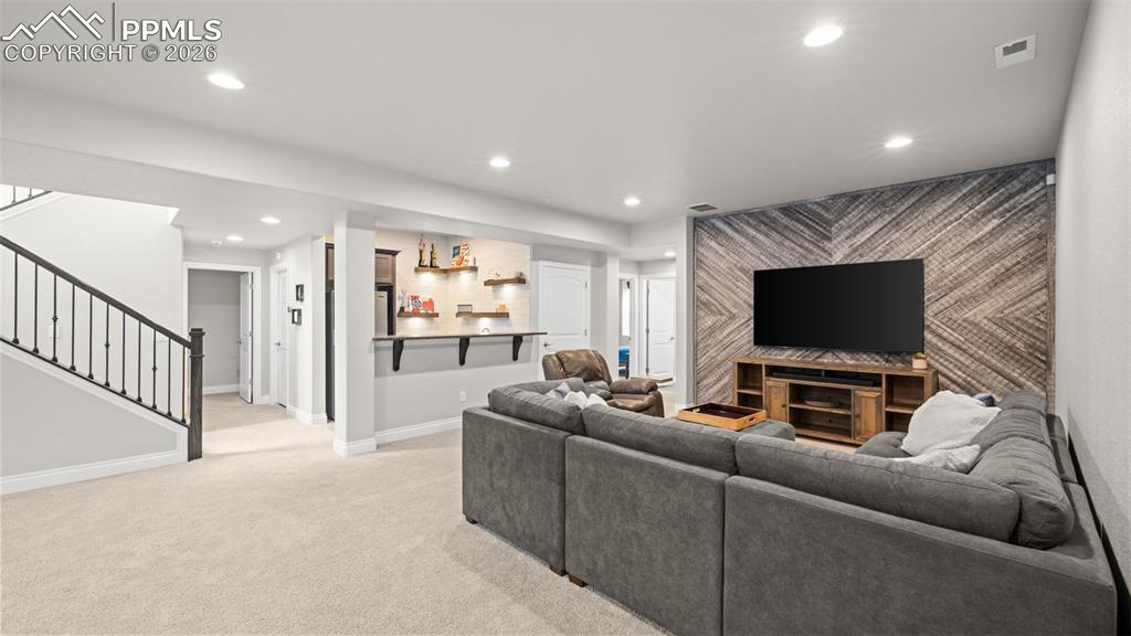 Image 30 of 46: Living Room