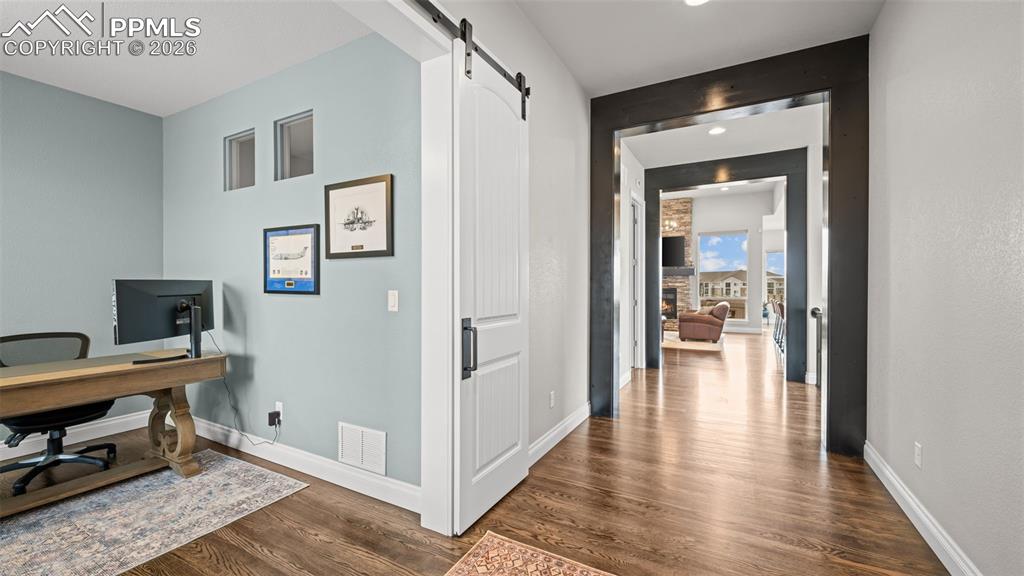 Image 8 of 46: Office