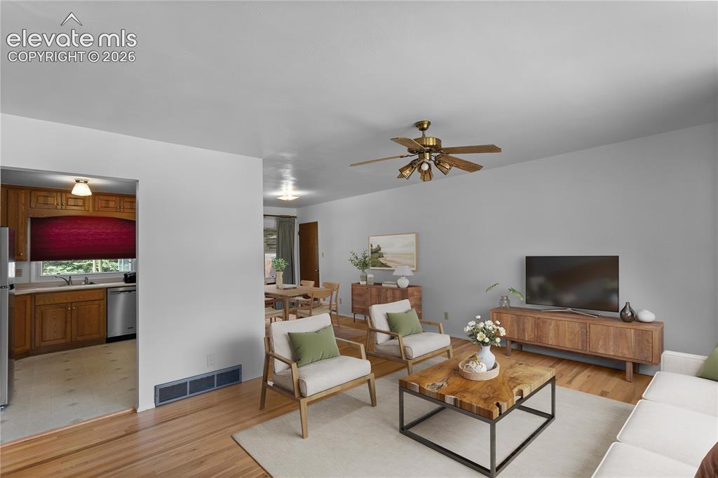 Image 11 of 35: Living Room