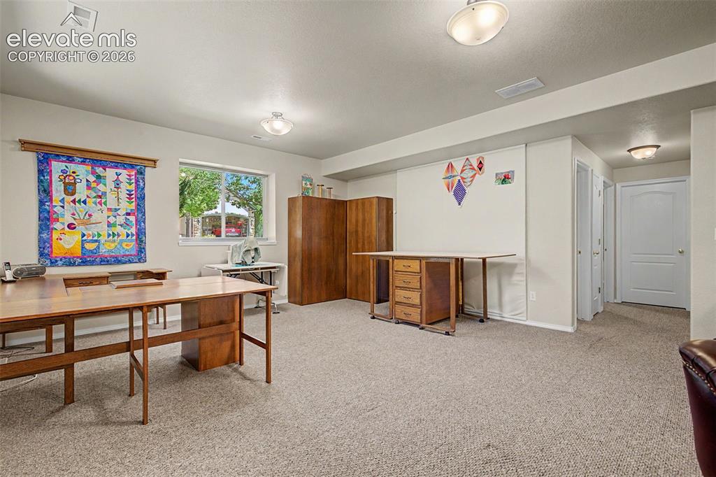 Image 18 of 31: Recreation Room