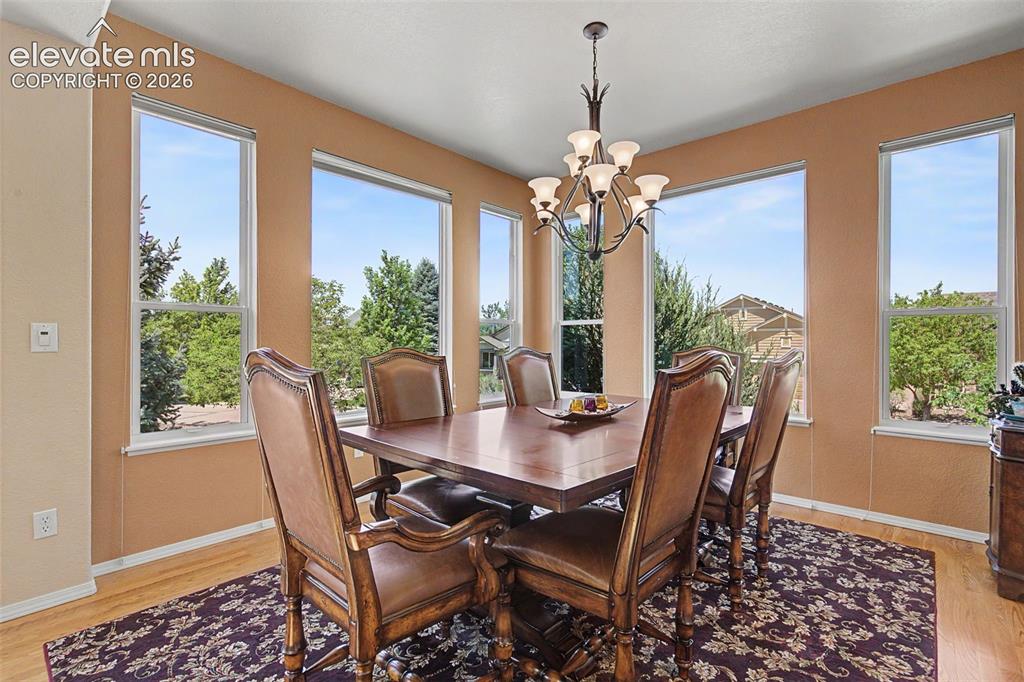 Image 6 of 31: Dining with a view!
