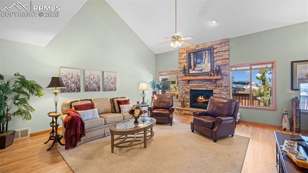 Image 6 of 47: Living Room