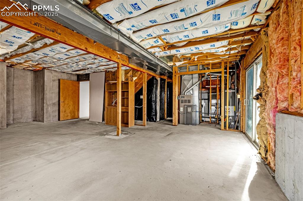 Image 22 of 33: Basement