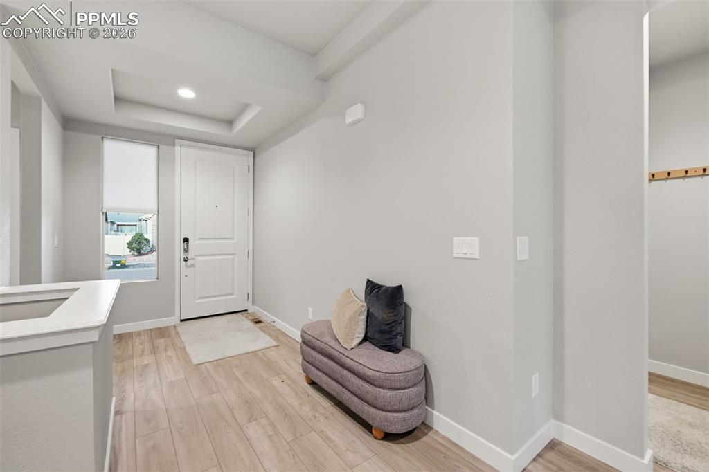 Image 6 of 49: Entry