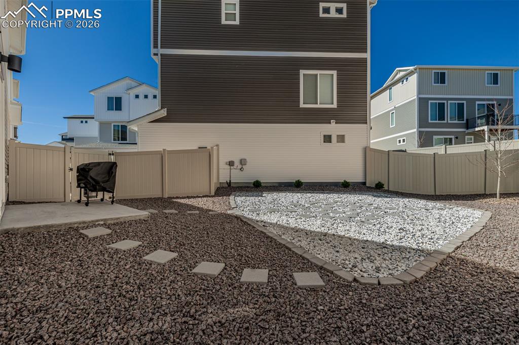 Image 42 of 45: Back of Structure