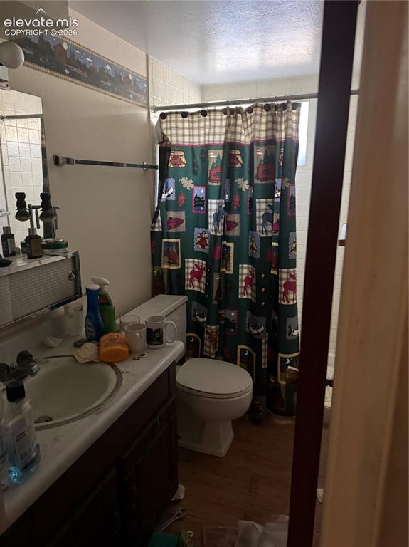 Image 16 of 22: Bathroom