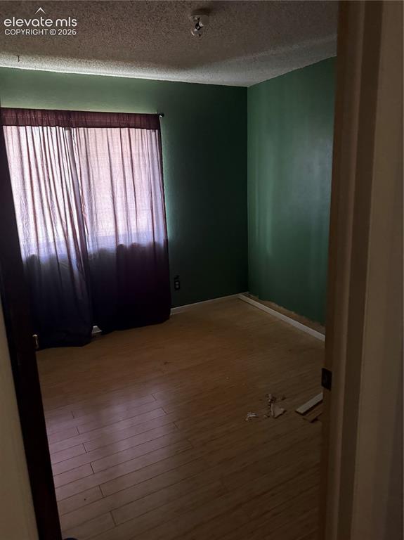 Image 6 of 22: Bedroom