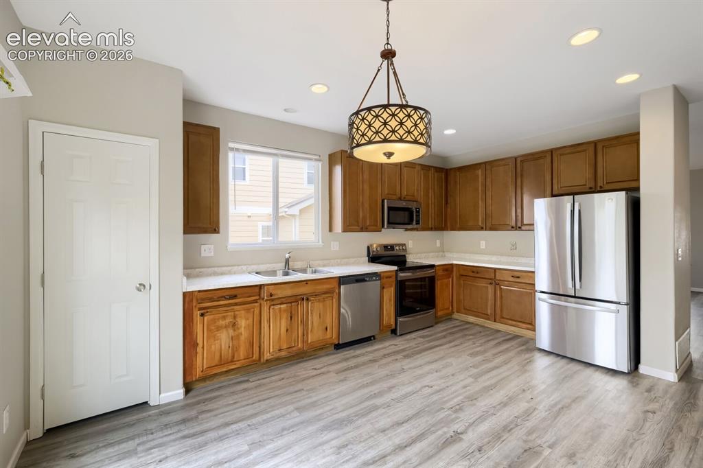 Image 15 of 31: Family Room