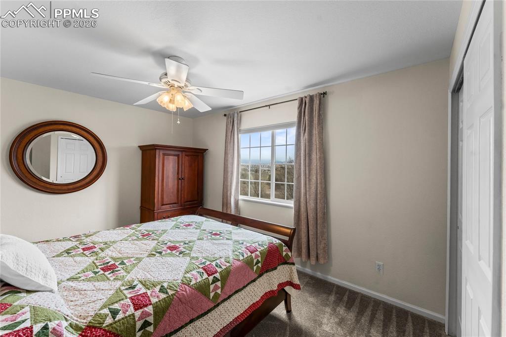 Image 24 of 44: Bedroom