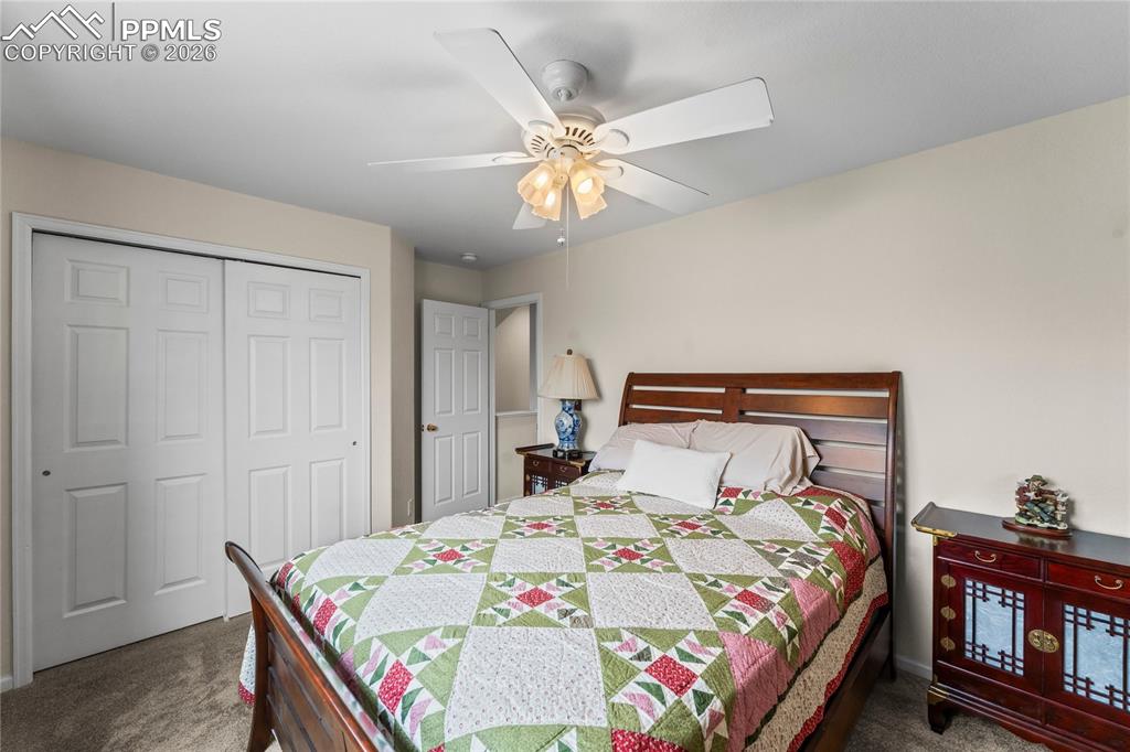 Image 25 of 44: Bedroom