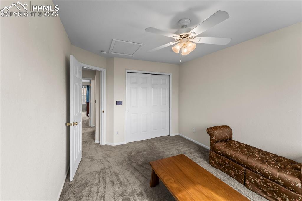 Image 29 of 44: Bedroom