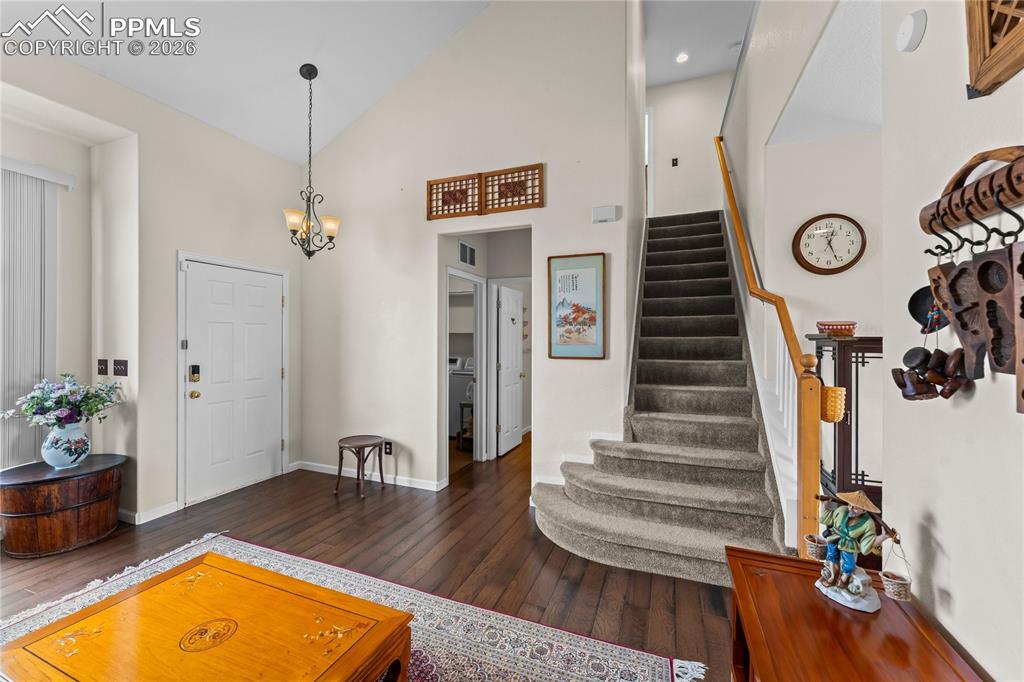 Image 4 of 44: Entry