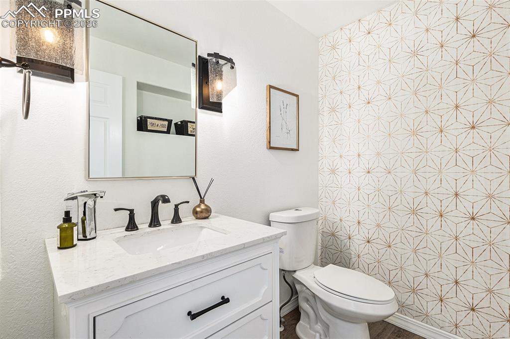 Image 22 of 46: Bathroom