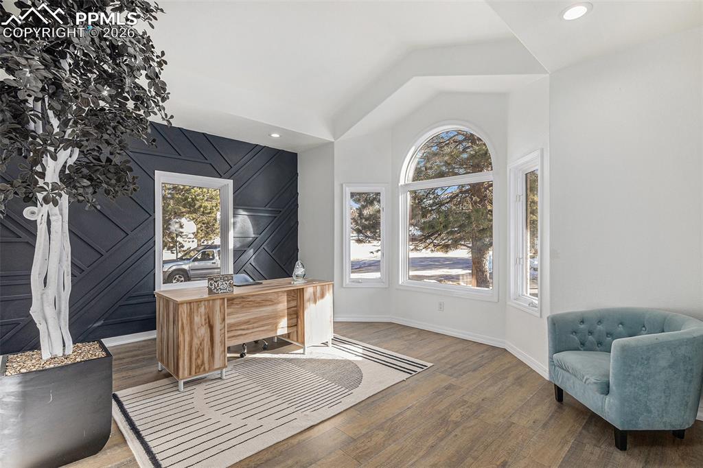 Image 7 of 46: Office