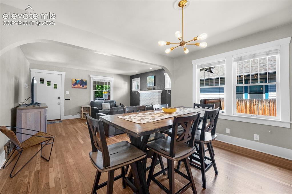 Image 13 of 48: Dining Area
