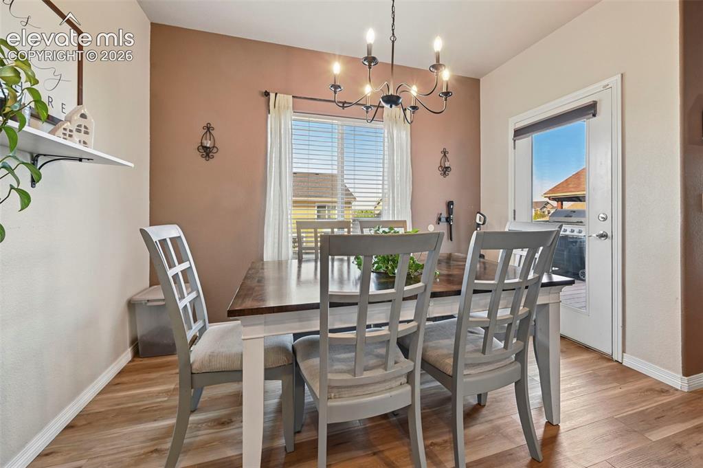 Image 11 of 48: Dining Area