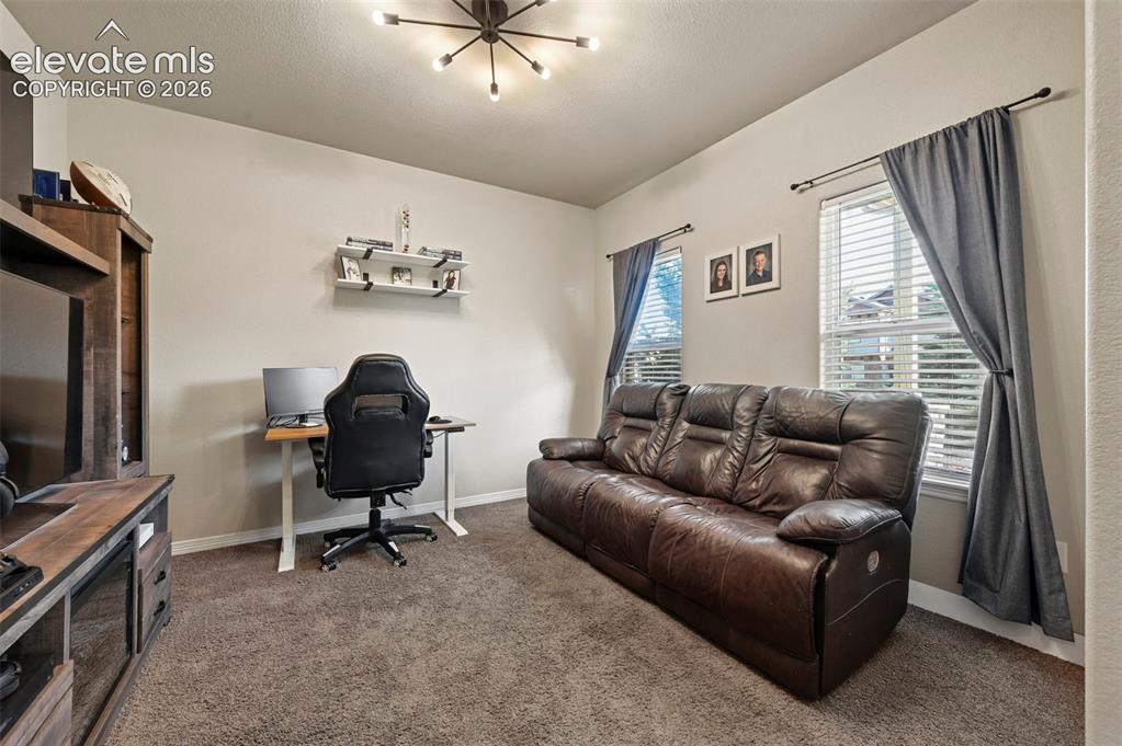 Image 16 of 48: Main Level Office