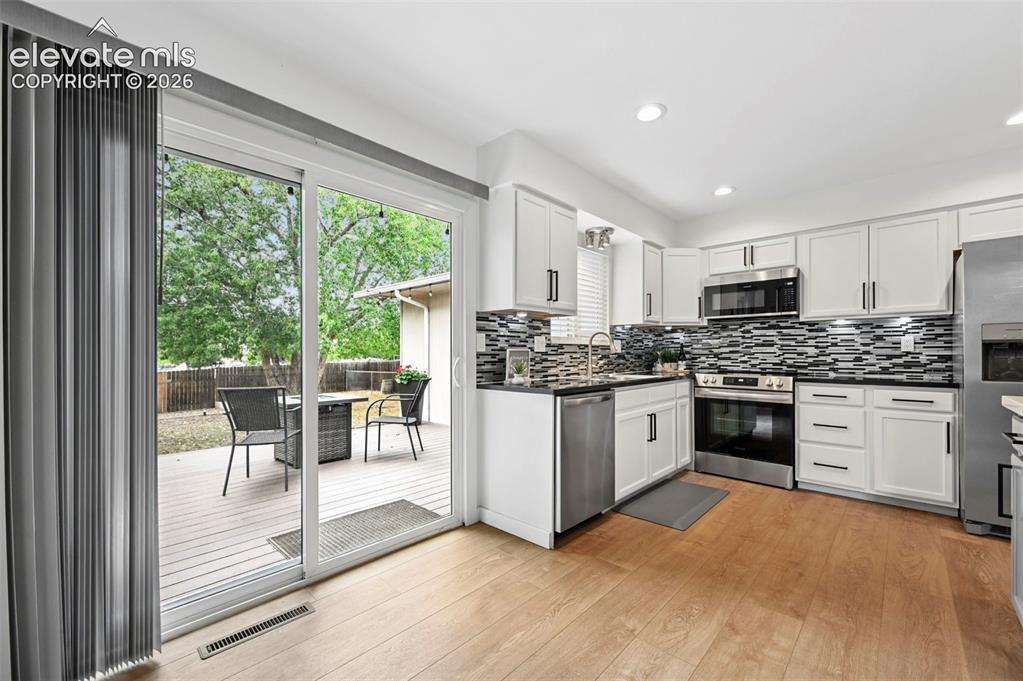 Image 10 of 36: Kitchen