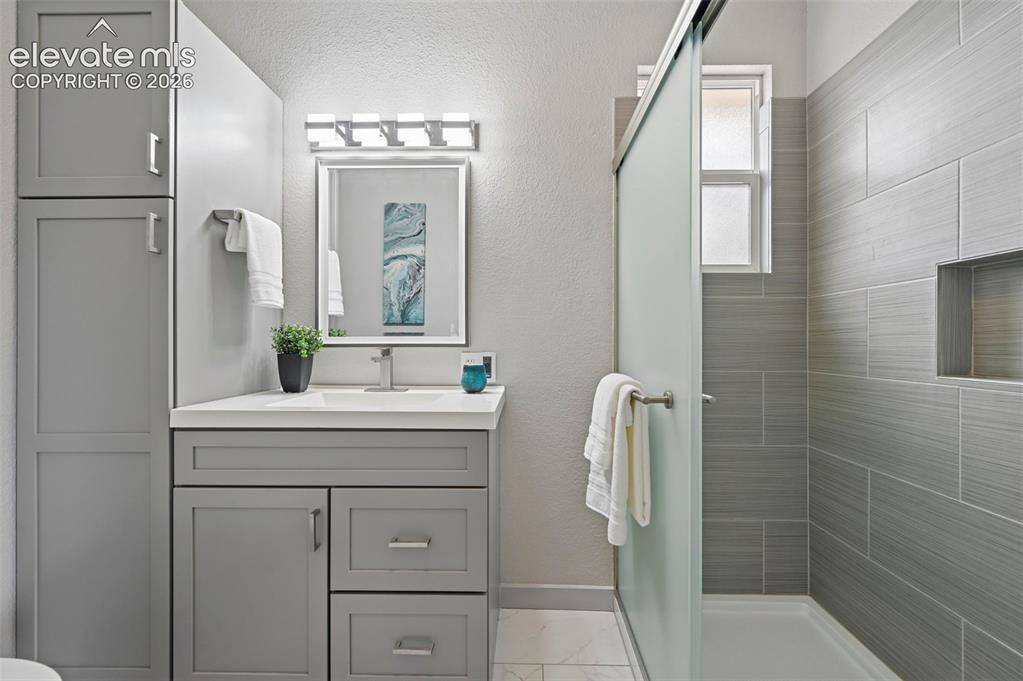 Image 18 of 36: Master Bathroom