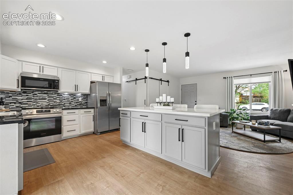 Image 9 of 36: Kitchen