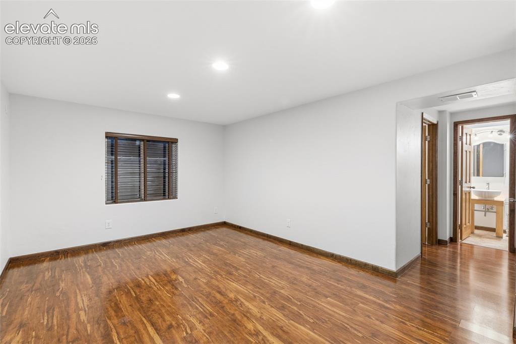 Image 38 of 46: Family Room