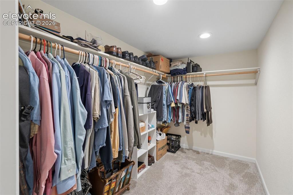 Image 35 of 47: Closet