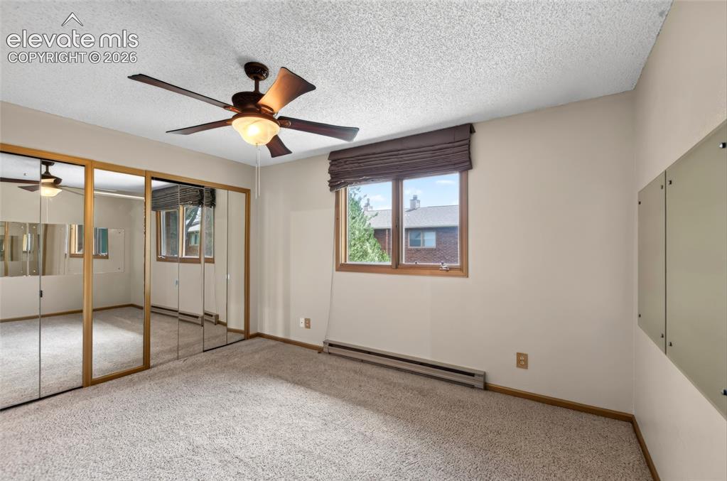 Image 11 of 27: Bedroom