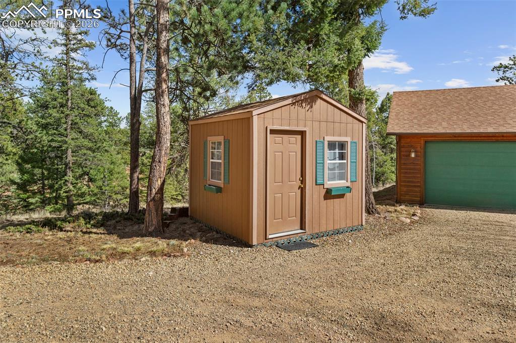 Image 31 of 35: Green house