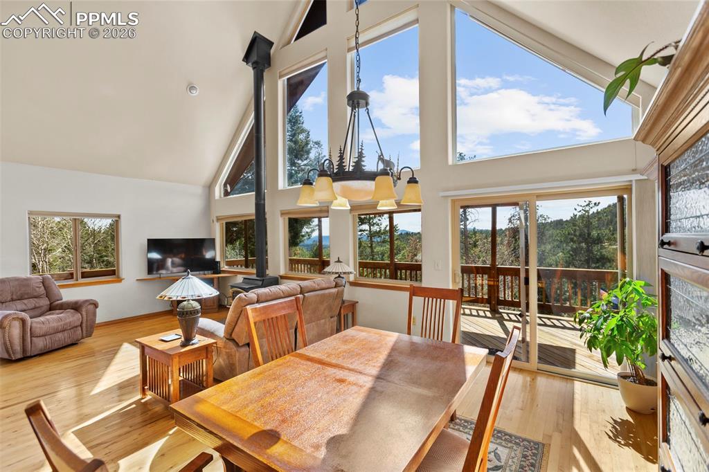 Image 5 of 35: Living Room