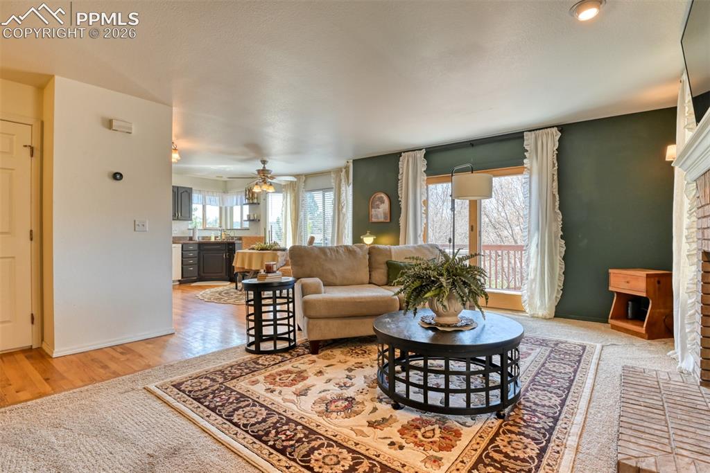 Image 14 of 49: Family Room