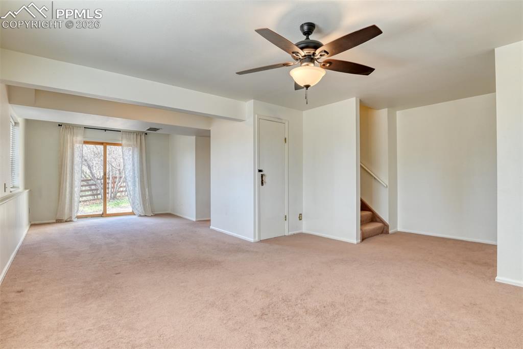 Image 36 of 49: Family Room
