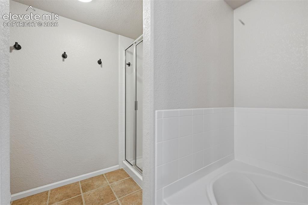 Image 19 of 33: Master Bathroom