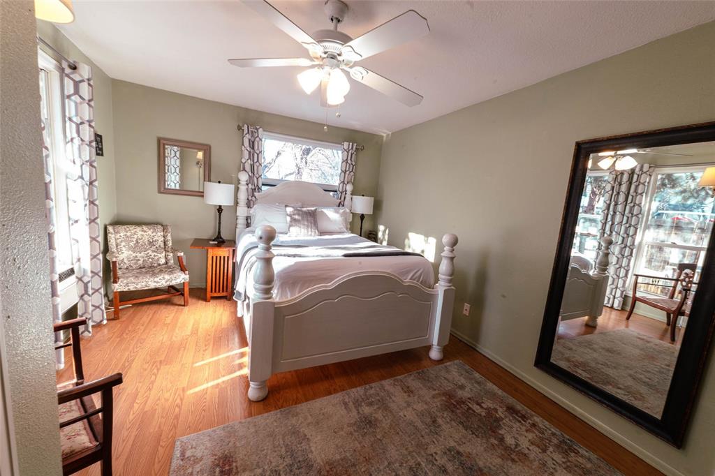 Image 16 of 46: Master bedroom main level