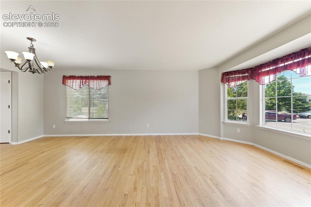 Image 3 of 36: Family Room