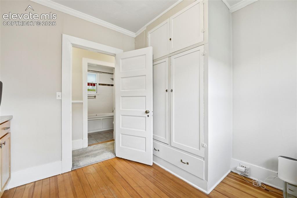 Image 12 of 30: Closet