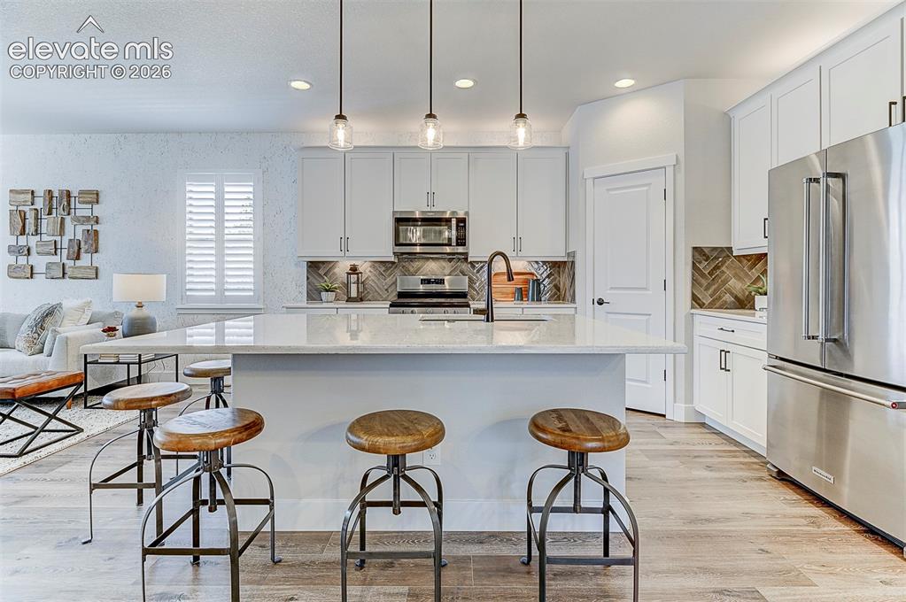 Image 14 of 47: Kitchen