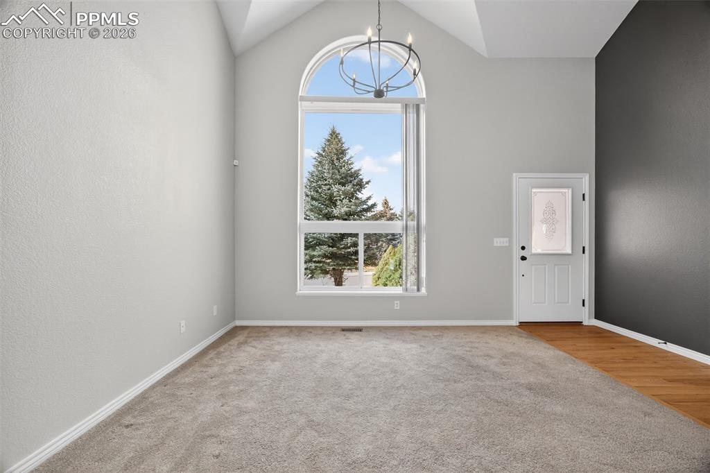 Image 7 of 48: Family Room