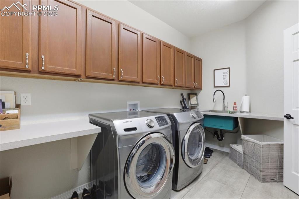 Image 37 of 46: Laundry