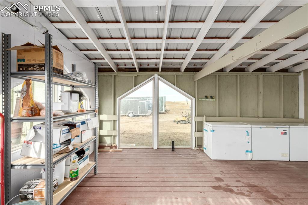 Image 25 of 41: Storage